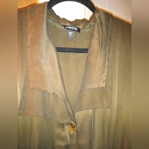 Bebe olive silk top - Picture 2 of 7